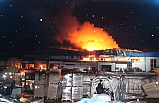Korkutan fabrika yangını! 5 saatlik çalışmanın ardından söndürüldü