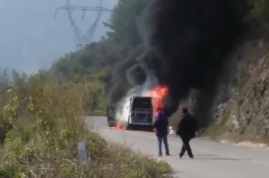 Sürücü son anda kendini dışarıya attı