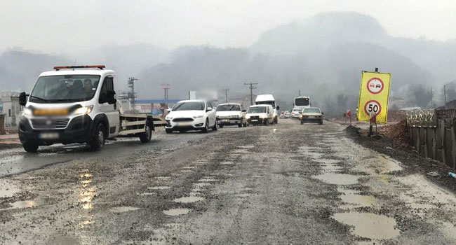 Yollar çamur deryası...