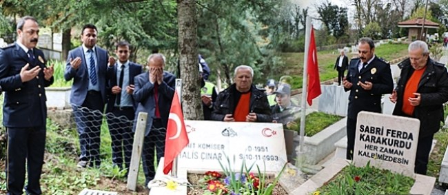 Emniyet Müdürü şehitleri unutmadı