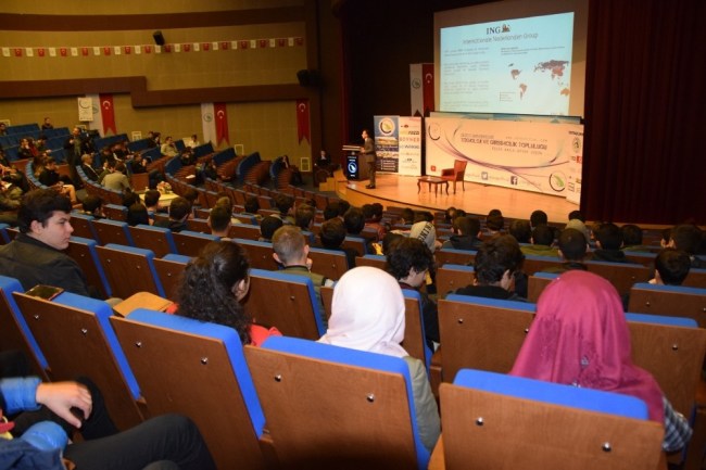 Düzce Üniversitesi'nden  "Girişimcilik ve Teknoloji Şöleni"