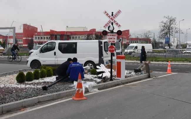 İstanbul Caddesinde hemzemin geçit yapılıyor