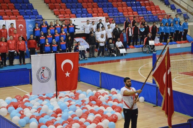 Oturarak Voleybol Metin Türker Türkiye Kupası başladı