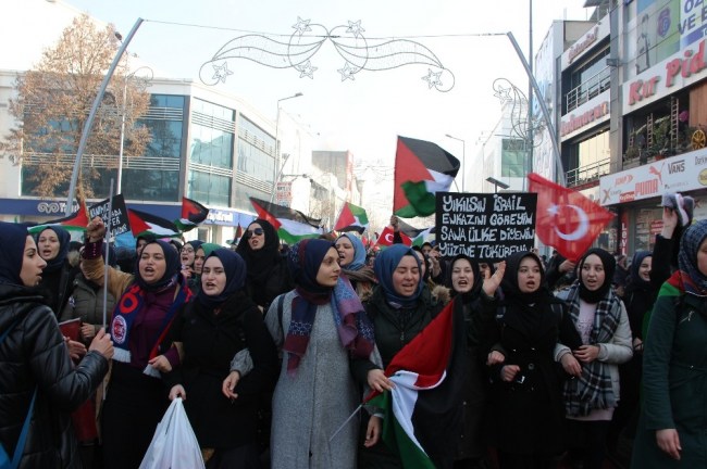 ABD'nin Kudüs kararı Düzce'de protesto edildi