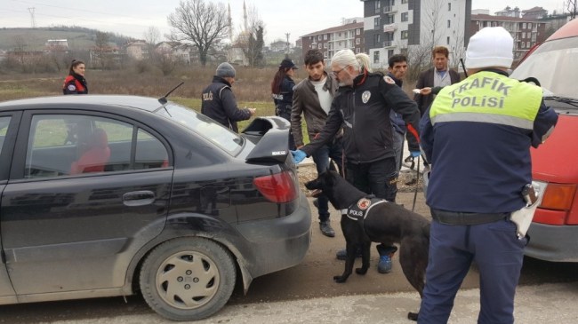 Polisten güvenli eğitim uygulaması...