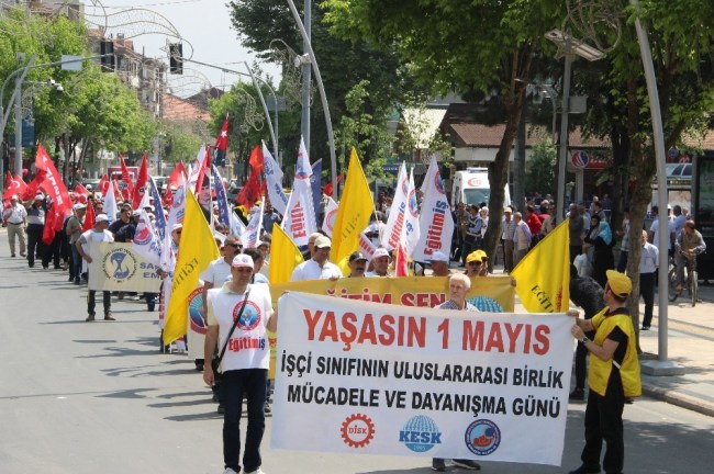 Düzce'de 1 Mayıs işçi bayramı kutlandı