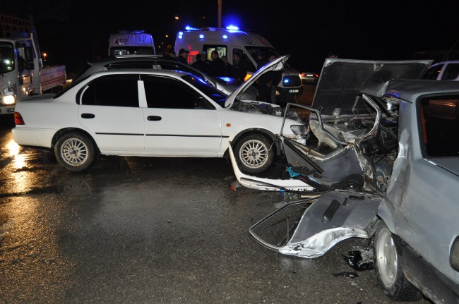 Bartın'da trafik kazası: 3 yaralı