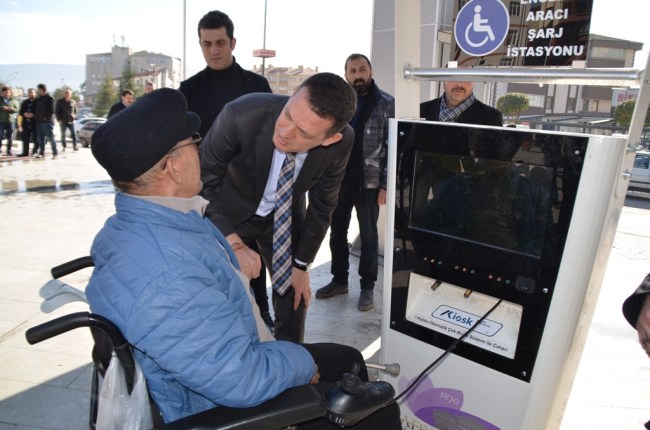 Safranbolu'da engelli şarj istasyonları...