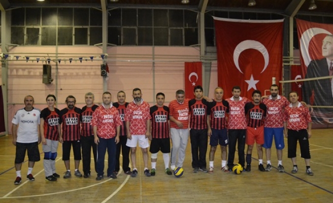 Alaplı Belediyesi önderliğinde voleybol turnuvası başladı