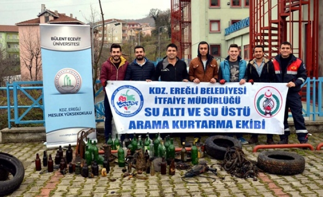 Denizdeki kirliliğe dikkat çektiler