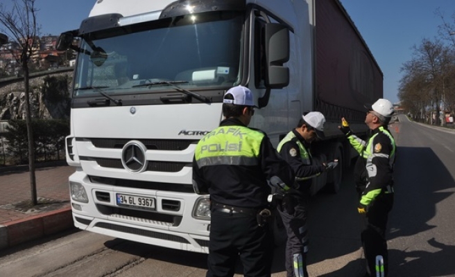 Trafik ekiplerinden tabletli uygulama