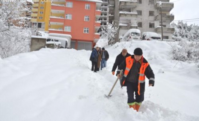 YİNE GELDİ; KAR