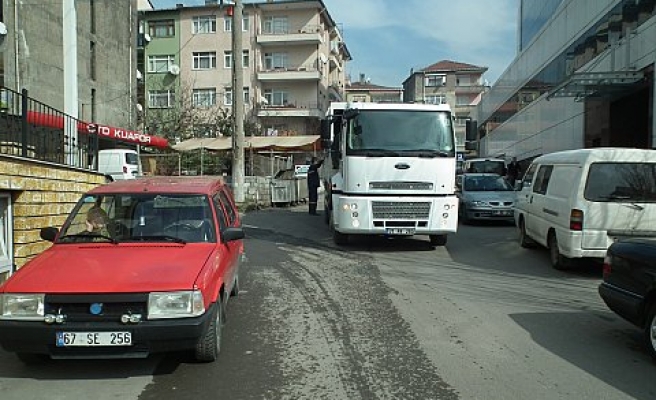 YOLLAR ÇÖP ARAÇLARININ...