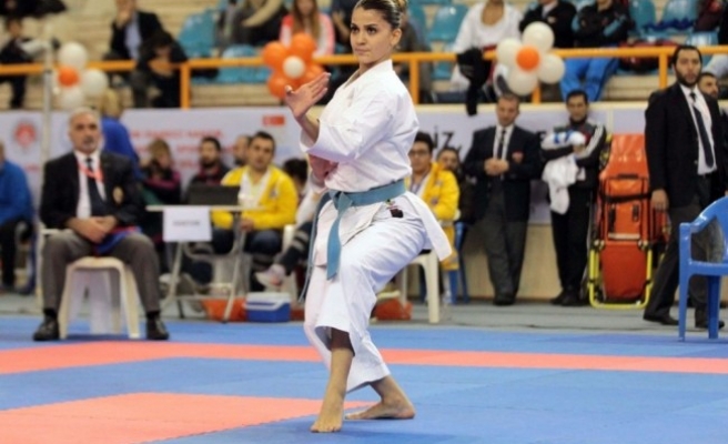 Düzceli Dilara Dünya Karate Şampiyonasına Gidiyor