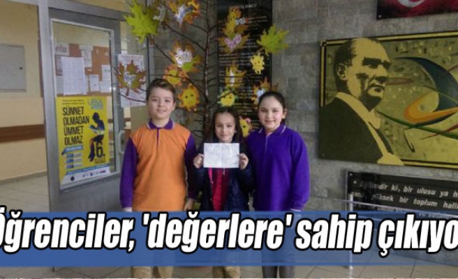 Öğrenciler, 'değerlere' sahip çıkıyor