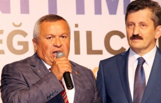 MHP´li Belediye Başkanı 100 Kişi ile AK Parti´ye...