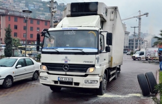 Tekerleği fırladı, faciadan döndü