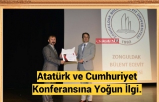 Atatürk ve Cumhuriyet Konferansına Yoğun İlgi.