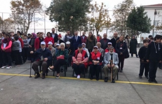 Akçakoca Kızılay Huzurevi sakinleri Ata'yı andı