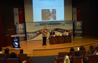 Düzce Üniversitesi'nde keşkesiz doğum konferansı