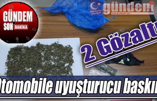 Otomobile uyuşturucu baskını: 2 gözaltı